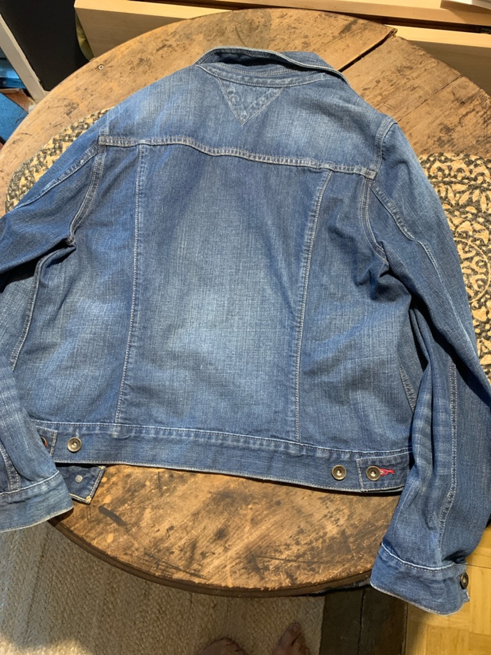 Tommy Hilfiger Medium Blue Denim Trucker Jacket - 100% Cotton - Picture 2 of 13